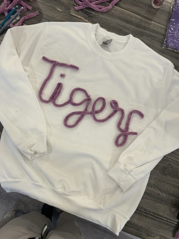 yarn-sweater-clothing-lsu-tigers