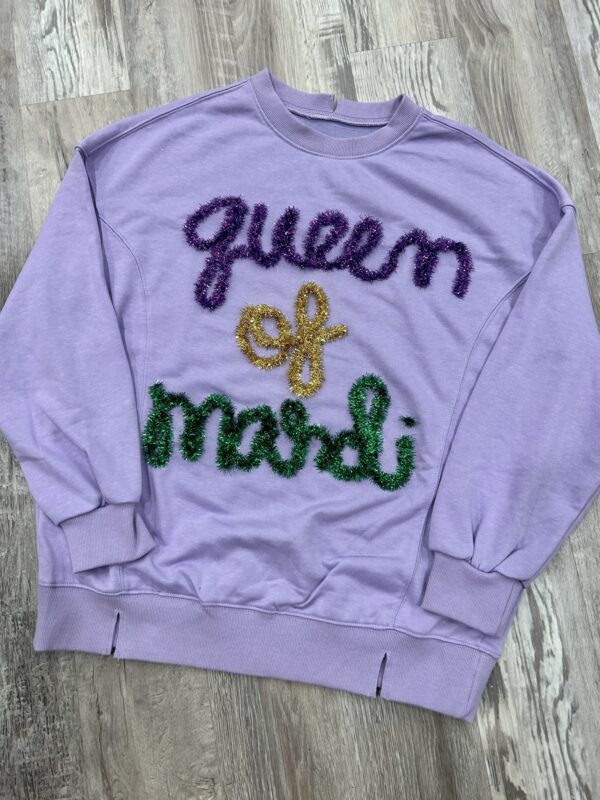 handcrafted white sweatshirt with Queen of the Mardi custom yarn work